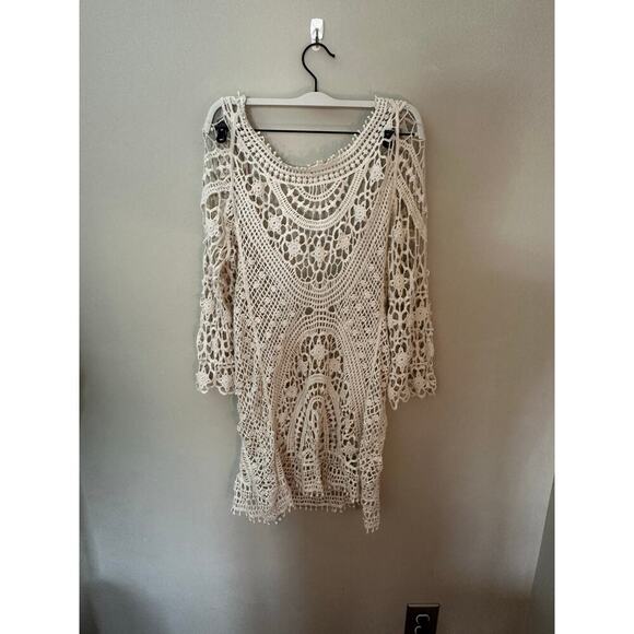 Crochet cream swim cover - Picture 3 of 3